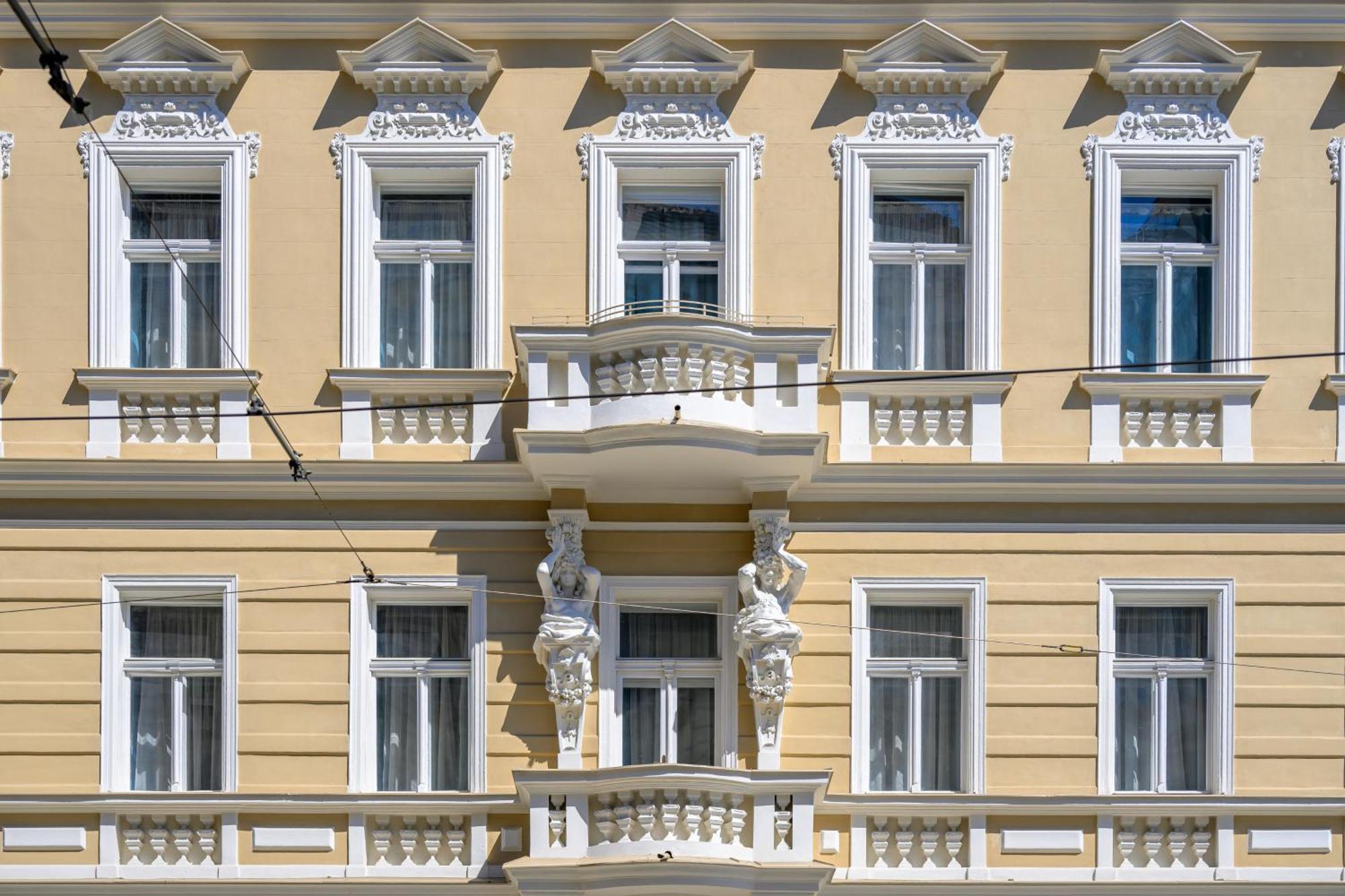 Royal Prague City Apartments Экстерьер фото