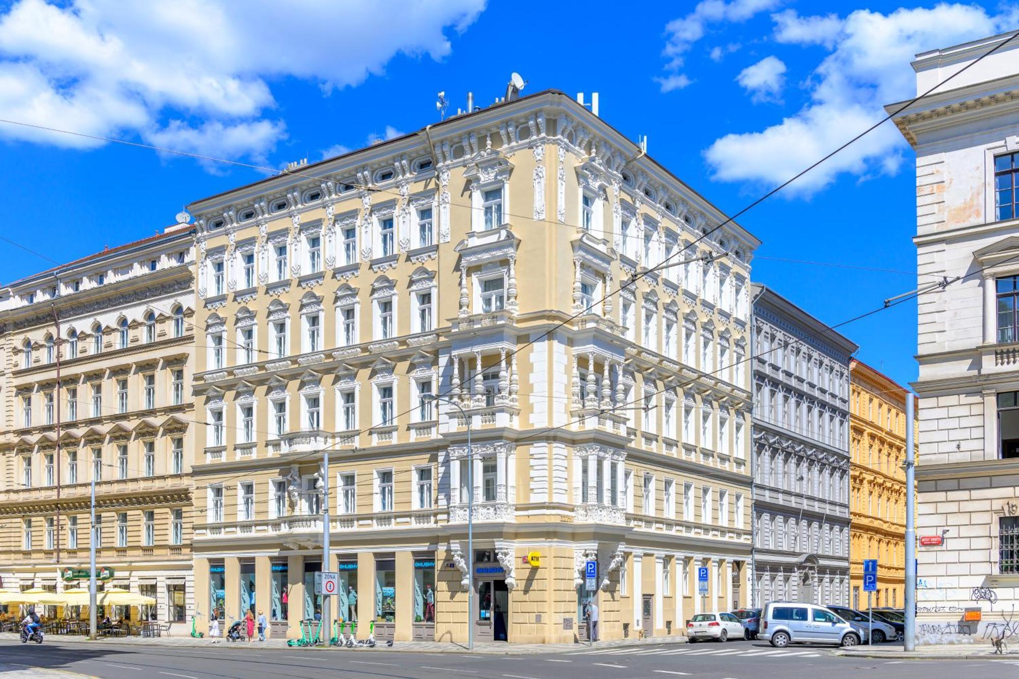 Royal Prague City Apartments Экстерьер фото